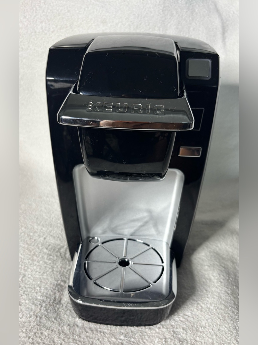 Keurig Black Single-Serve Coffee Brewer with Chrome Accents